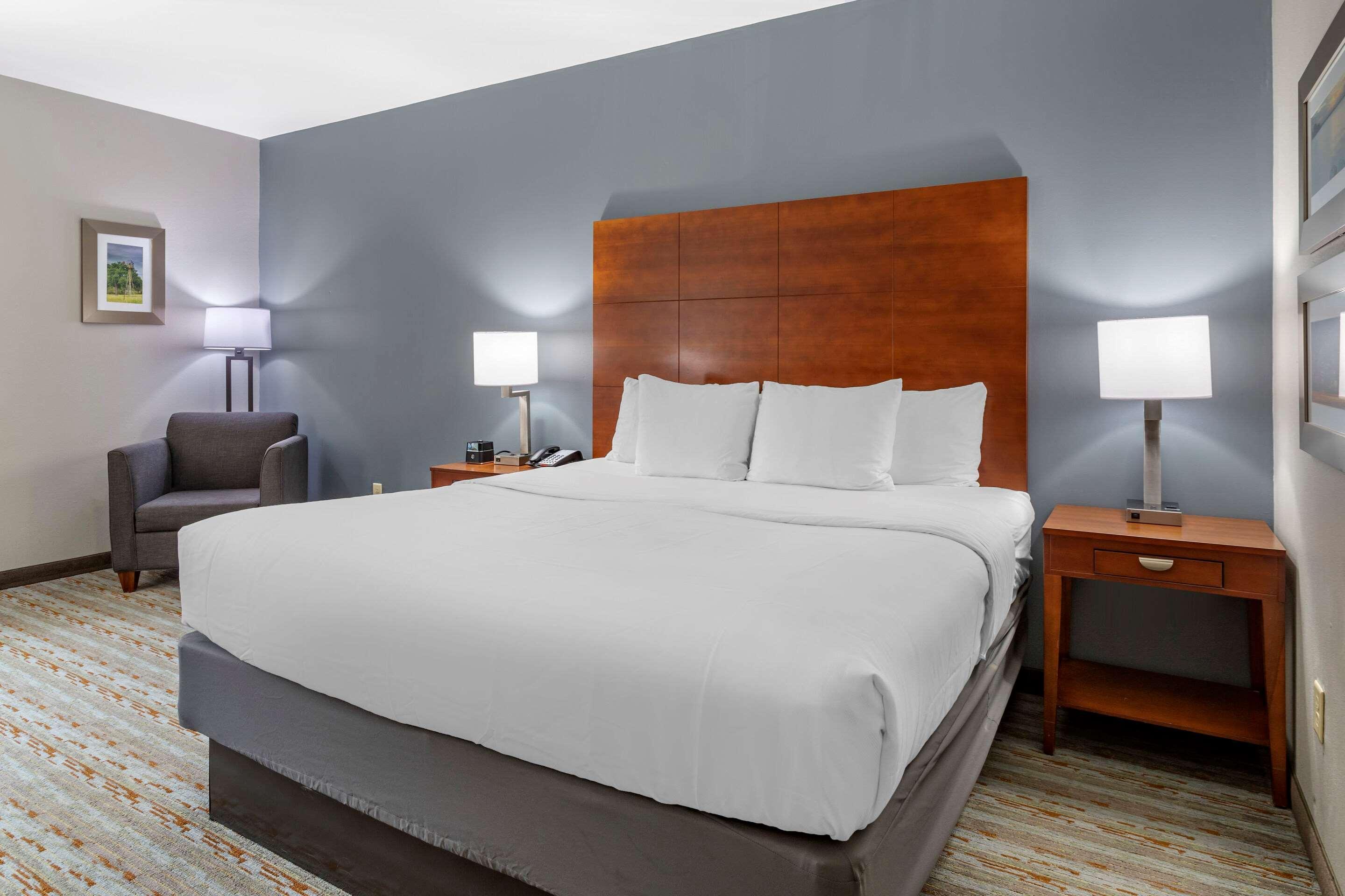 Comfort Inn & Suites Cleveland Exterior foto
