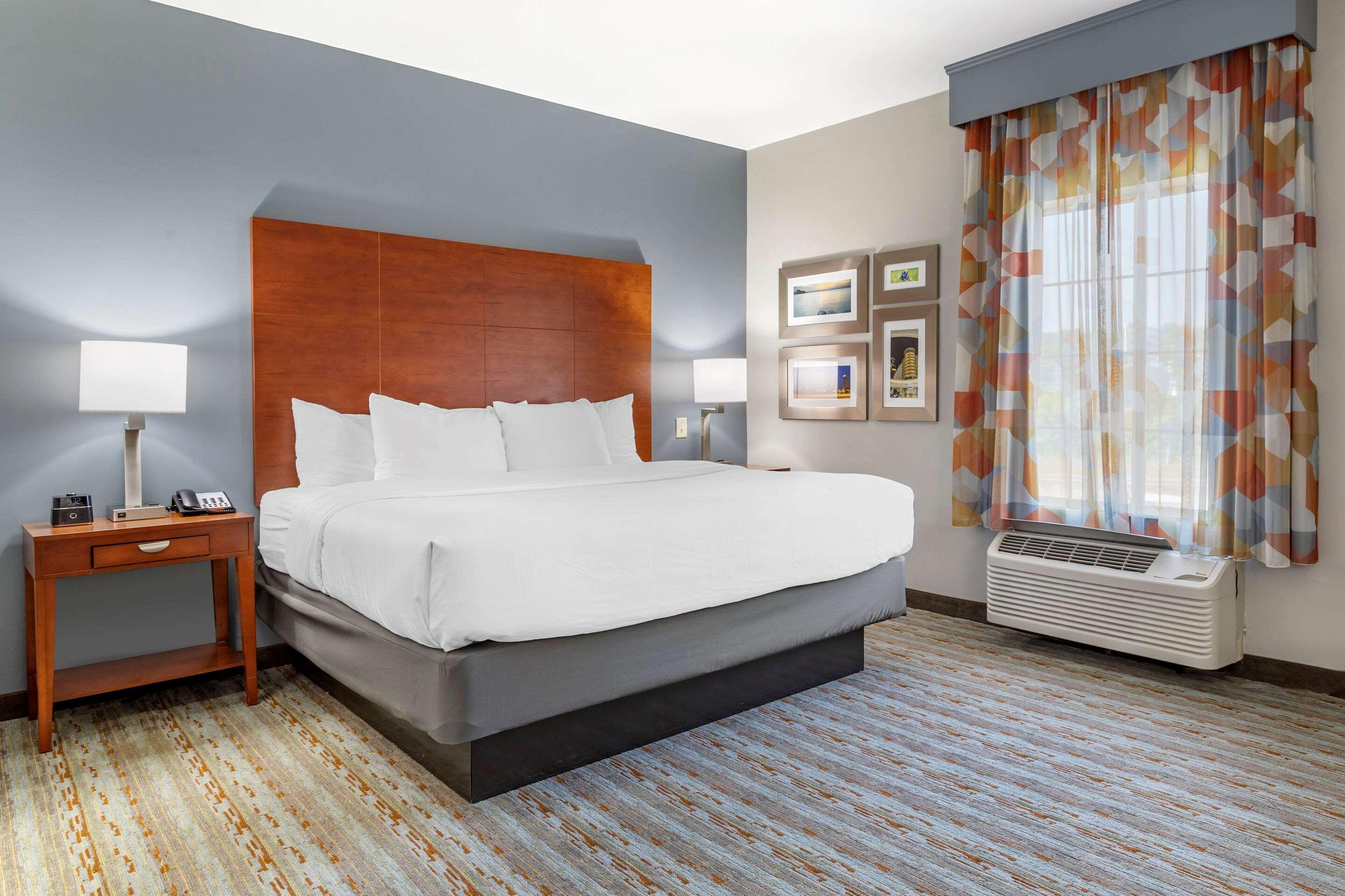 Comfort Inn & Suites Cleveland Exterior foto