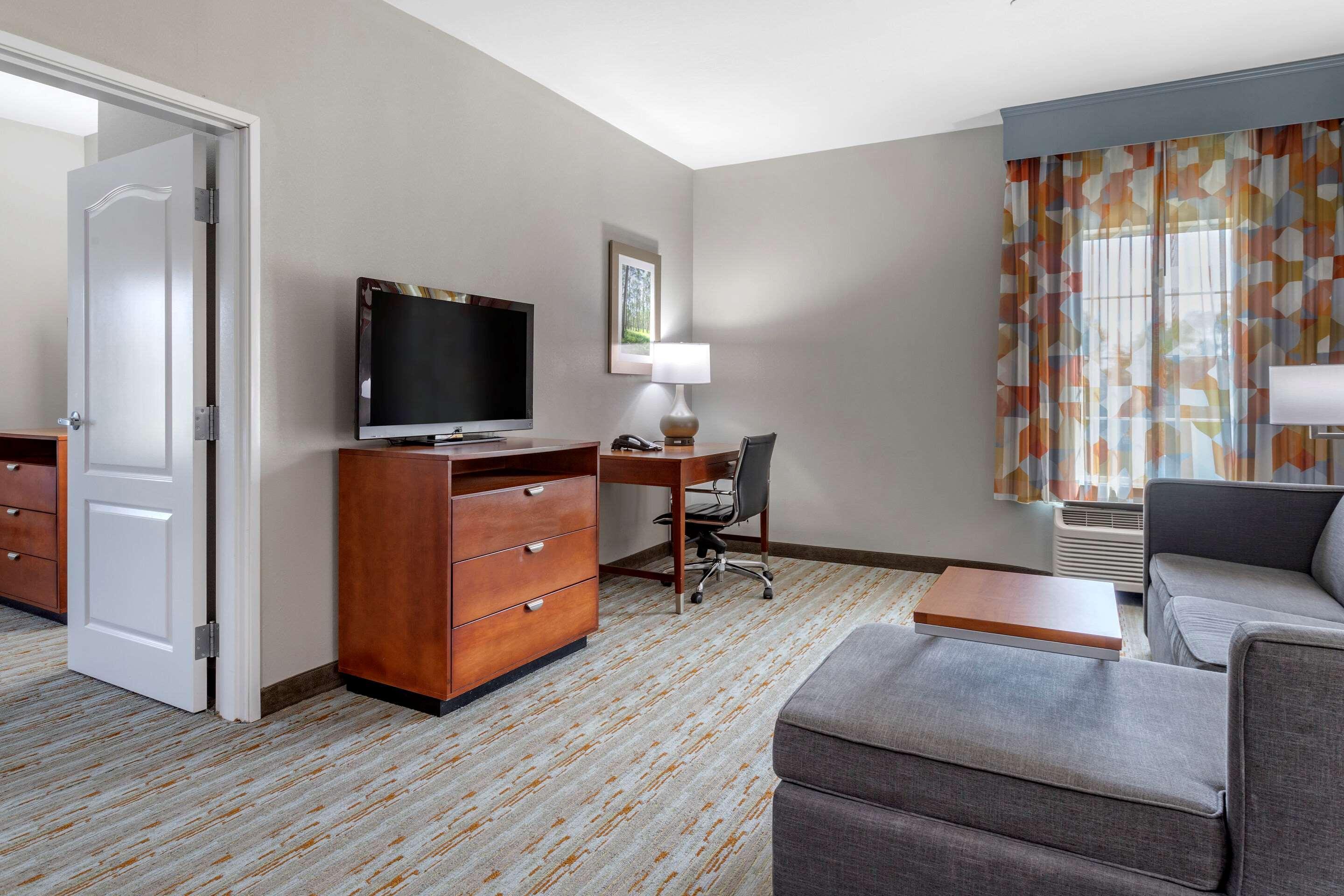 Comfort Inn & Suites Cleveland Exterior foto